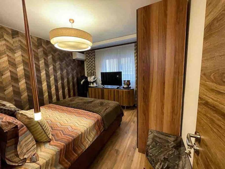 New Luxury 3-Bedroom Apartment เซโกเวีย ภายนอก รูปภาพ